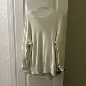 Baggy white strechy Sweater Size L